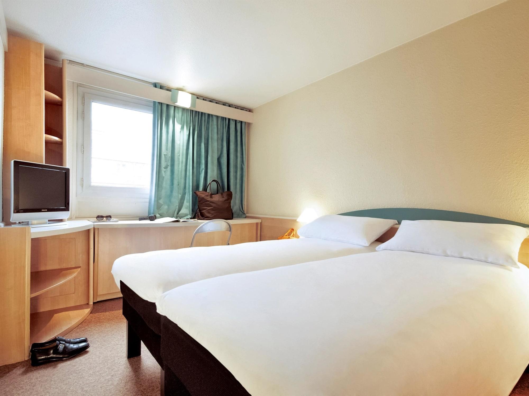 Hotel Ibis Poitiers Sud Exteriér fotografie