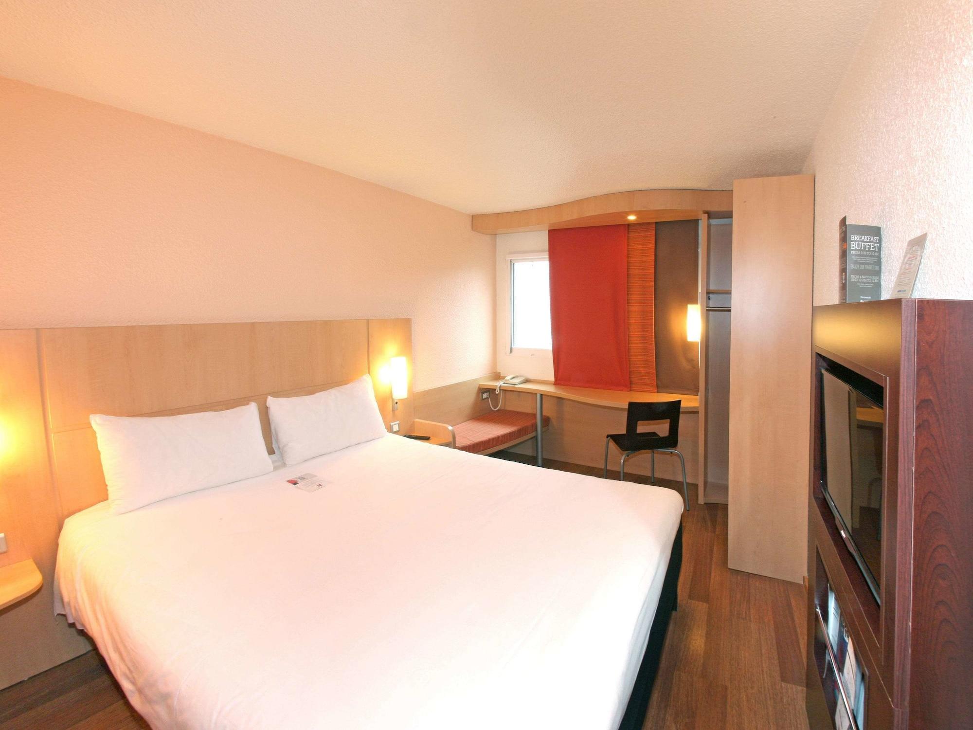 Hotel Ibis Poitiers Sud Exteriér fotografie